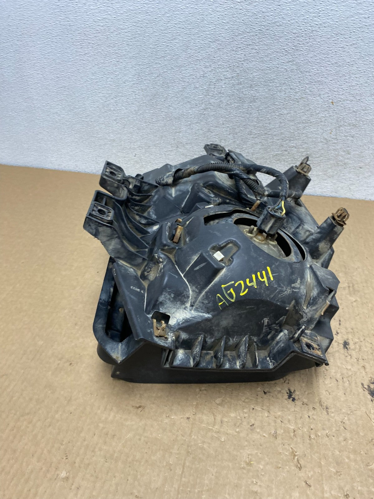 2008-2017 Ford E150 E250 E350 Van Right Side Headlight Bezel Trim AG2441 DW8