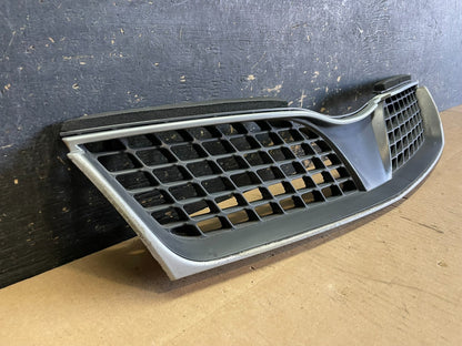 2002-2003 Mitsubishi Diamante Front Upper Grill Grille OEM AA22542