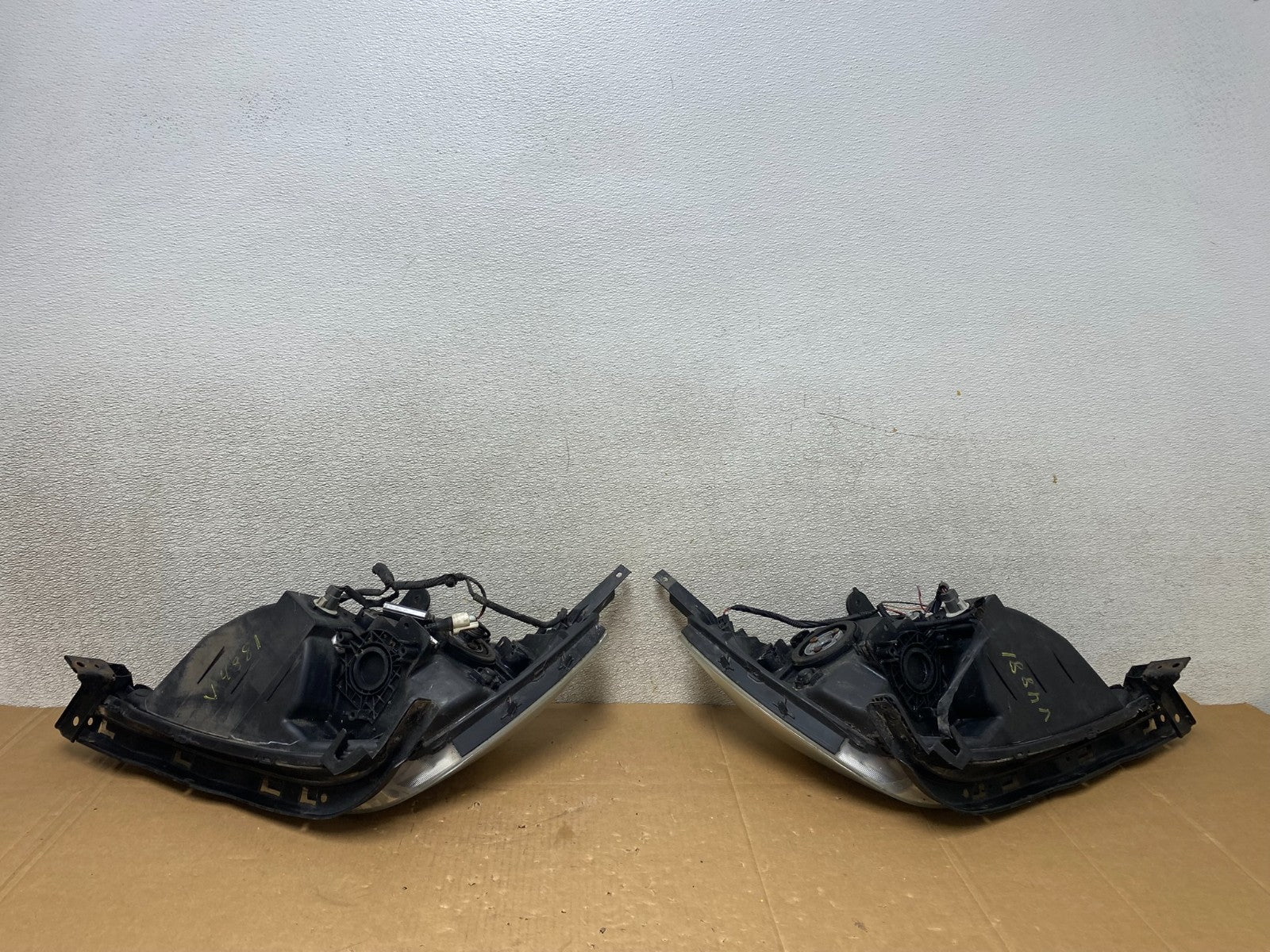 2005 2006 2007 Honda Odyssey Left+Right Set Halogen Headlights V4881 DW11