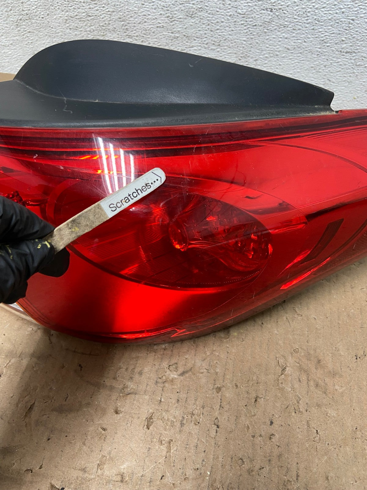 2011 2012 2013 Hyundai Elantra Sedan Right Passenger Tail Light AD7832 LK4