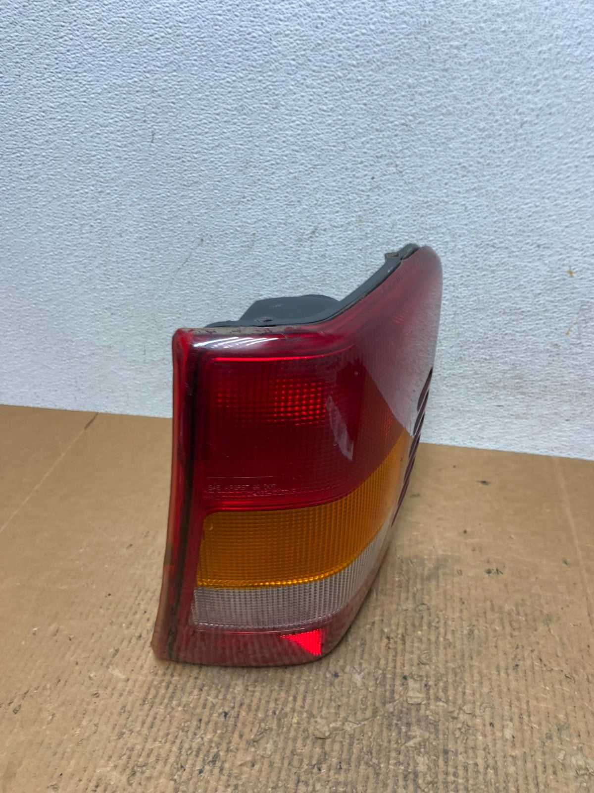 1999-2004 Jeep Grand Cherokee WJ Right Passenger Rh Tail Light DEPO AE2738 LK2