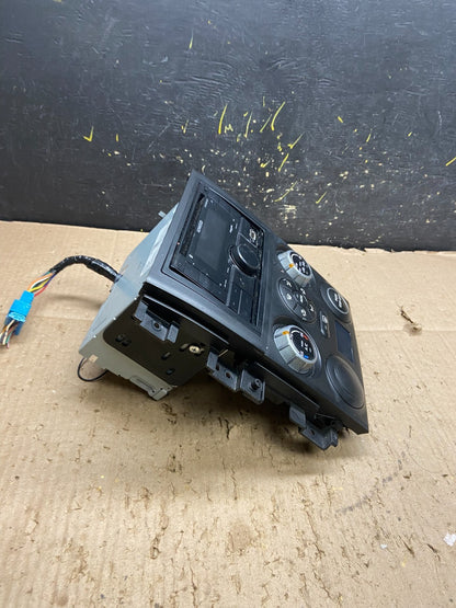 2006 2009 Suzuki Grand Vitara Climate Control Radio MP3 AM/FM CD Player y8041 DG1