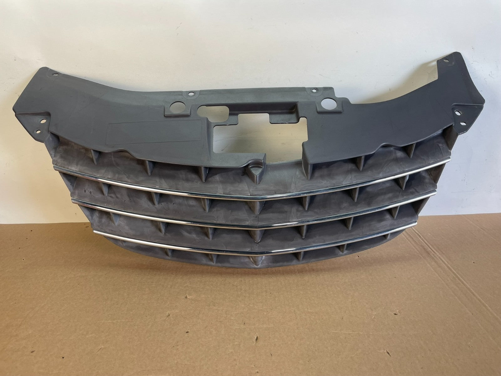 2007 to 2010 Chrysler Sebring Front Upper Grille Grill 0YW36TRMAB ag2861 DG0