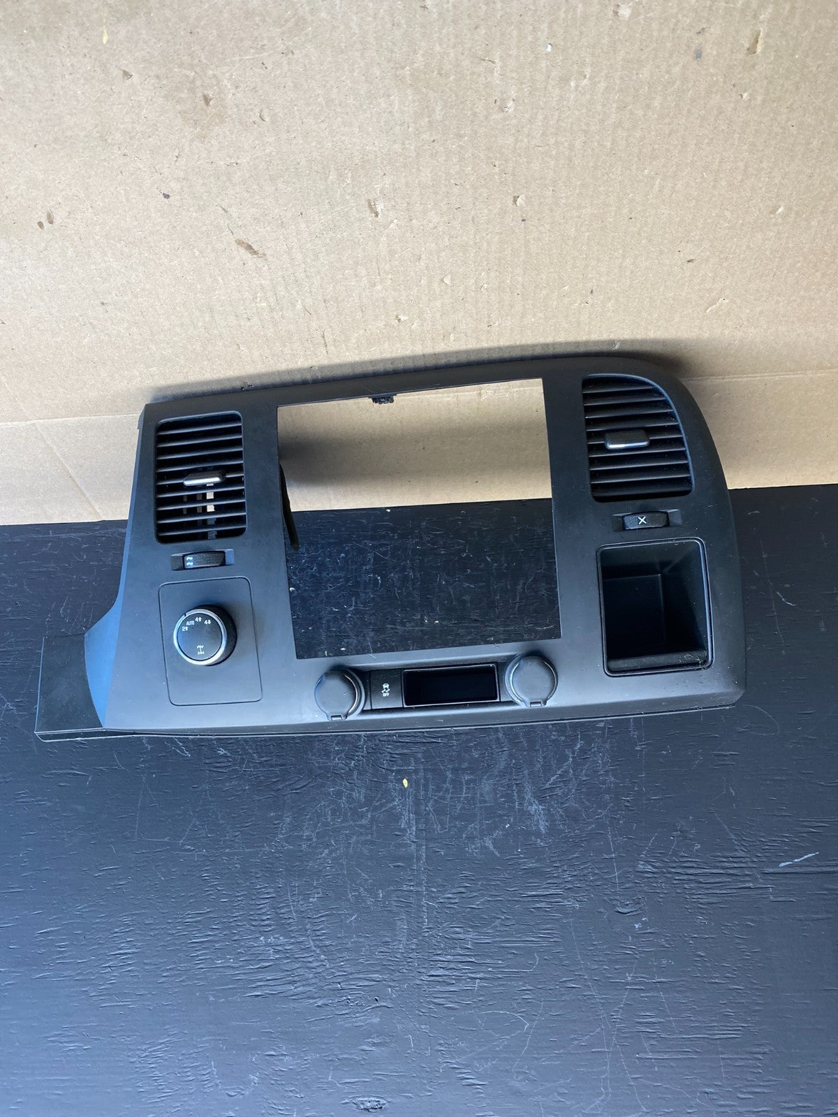 2007 to 2014 Silverado Sierra Center Console Radio Bezel Air Vents AC6240 DG0