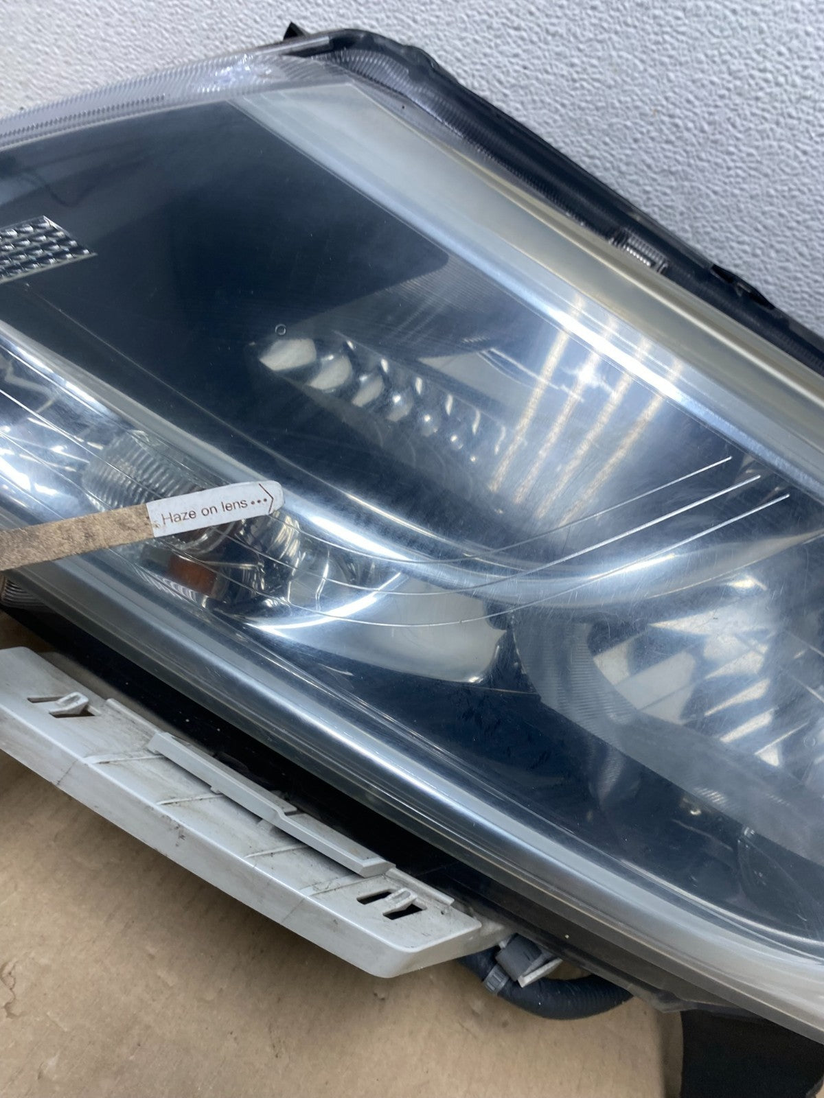 2013 - 2016 Nissan Pathfinder Left Driver LH Side Headlight Halogen AG58394