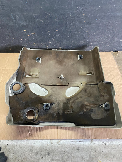 2004 to 2007 Cadillac CTS 3.6L Plastic Engine Cover Shield Q0537 DG5