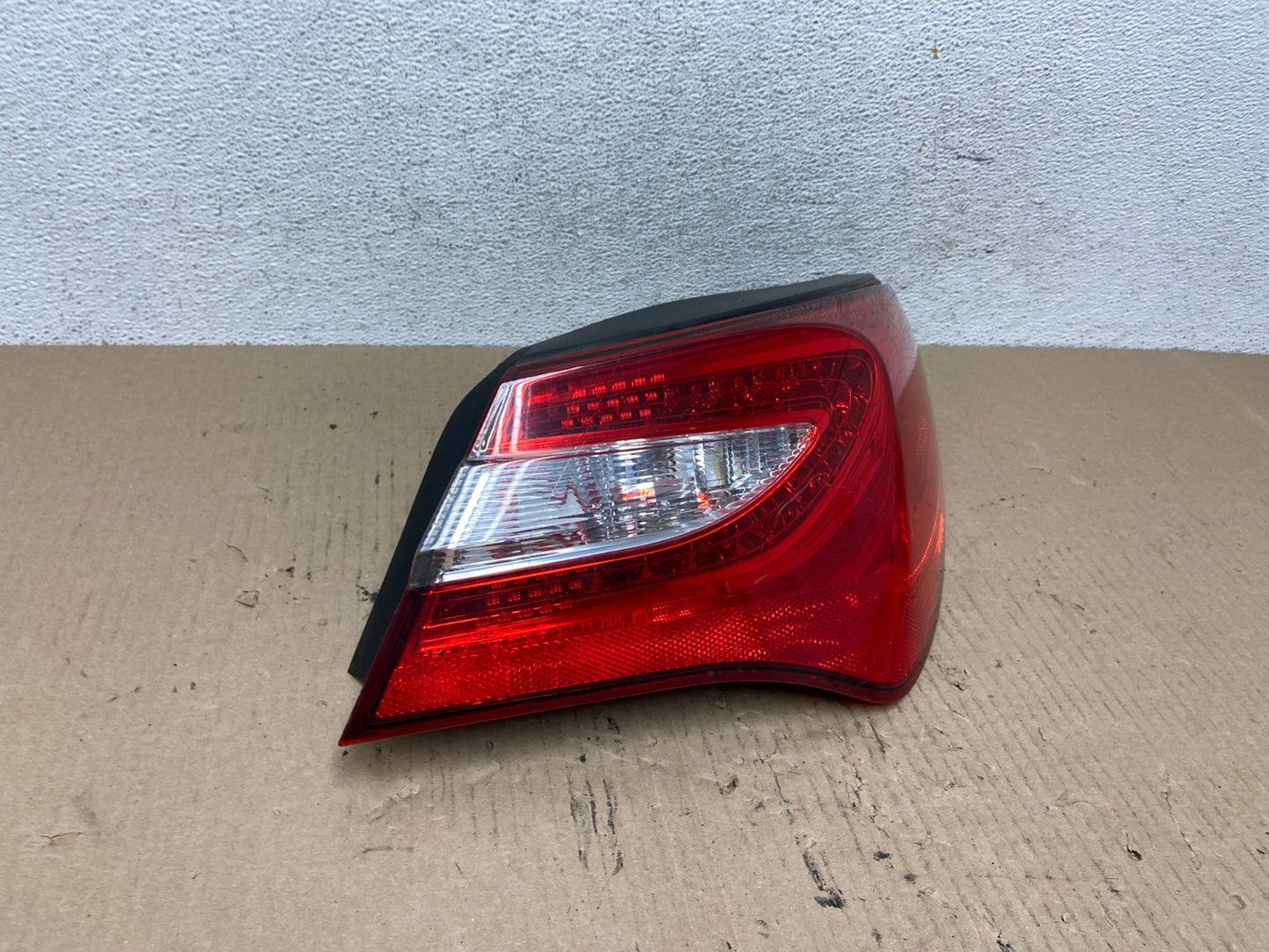 2011-2014 Chrysler 200 Sedan Right Passenger Side RH Tail Light AF5908 LK2