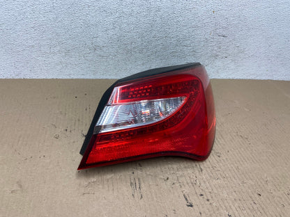 2011-2014 Chrysler 200 Sedan Right Passenger Side RH Tail Light AF5908 LK2
