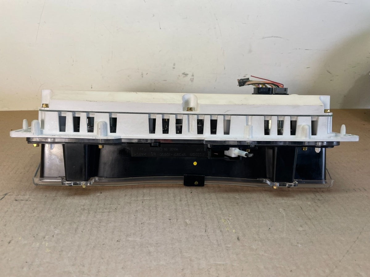 2003 2004 Lincoln Town Car Speedometer Gauge Cluster AI8531 DG7