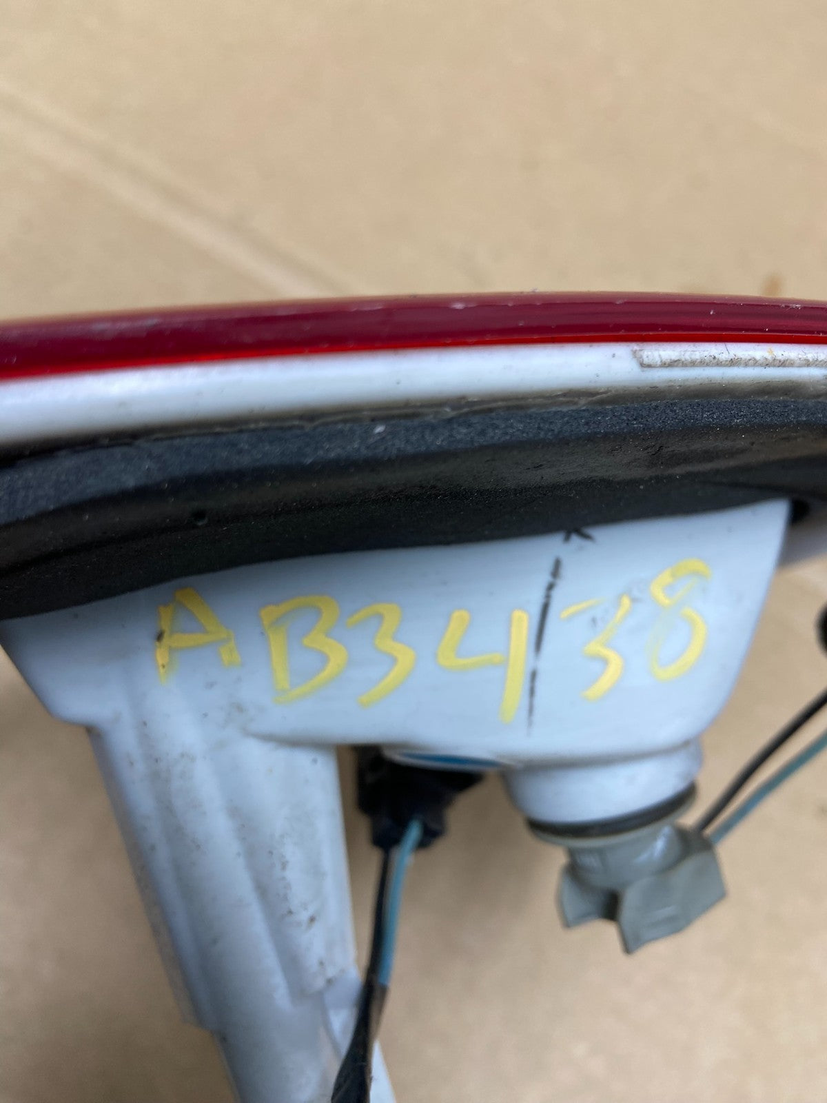 2013 to 2016 Ford Escape Right Passenger RH Side Inner Tail Light OEM AB3438 LK6