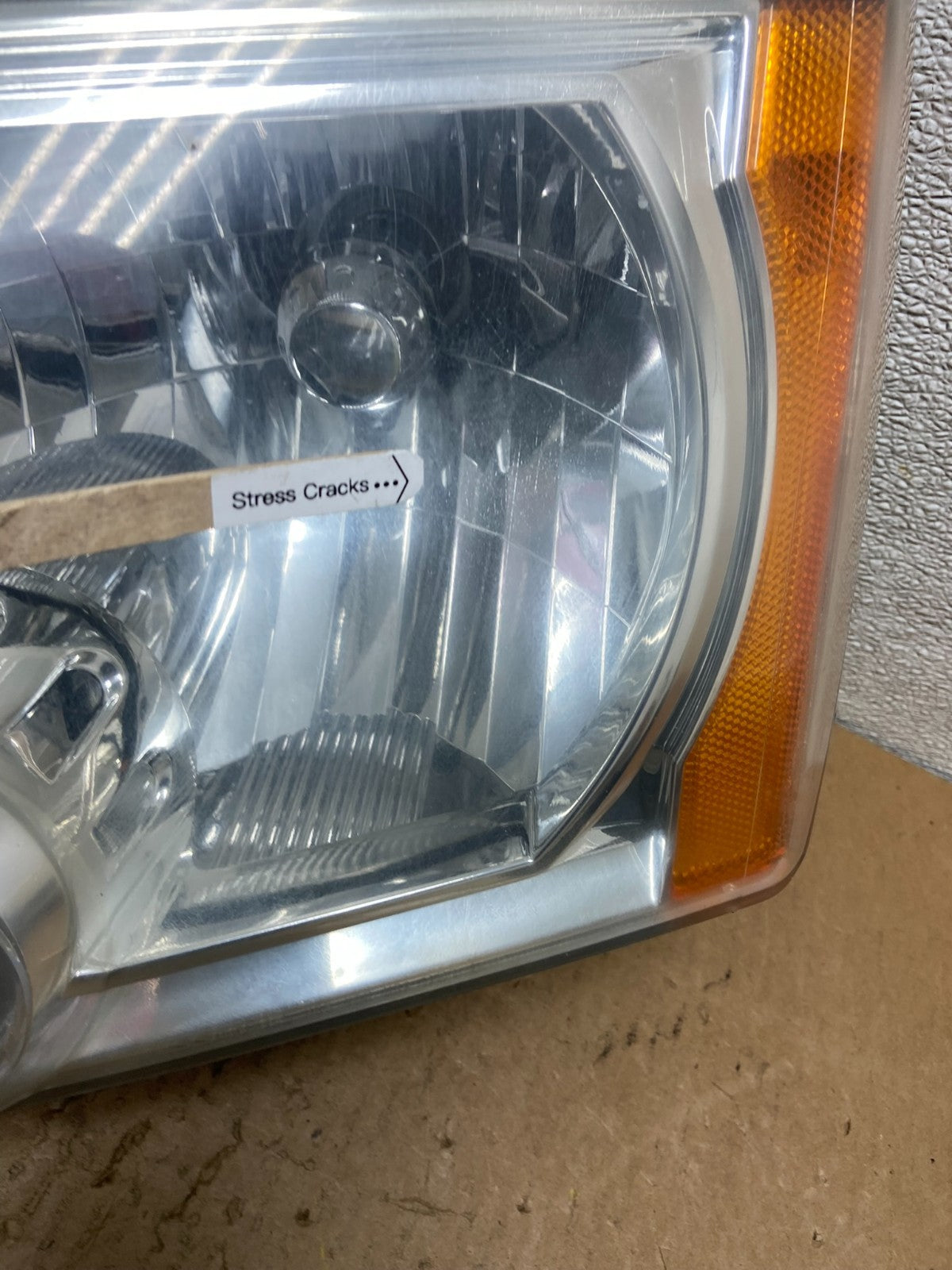 2005 - 2015 Nissan Xterra Driver Left LH Side Headlight Z9550 DW4