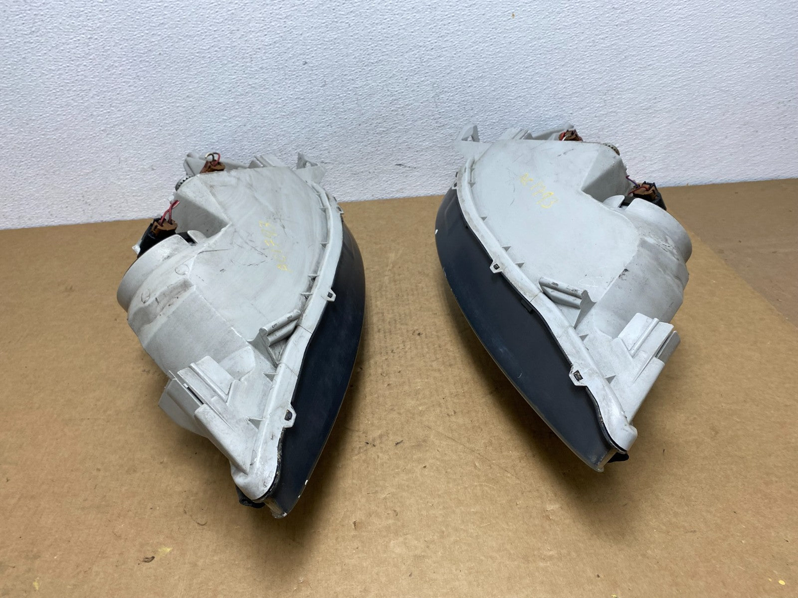 2002 2003 2004 Toyota Camry Left+Right Set Side Halogen Headlights AC1793 DW9