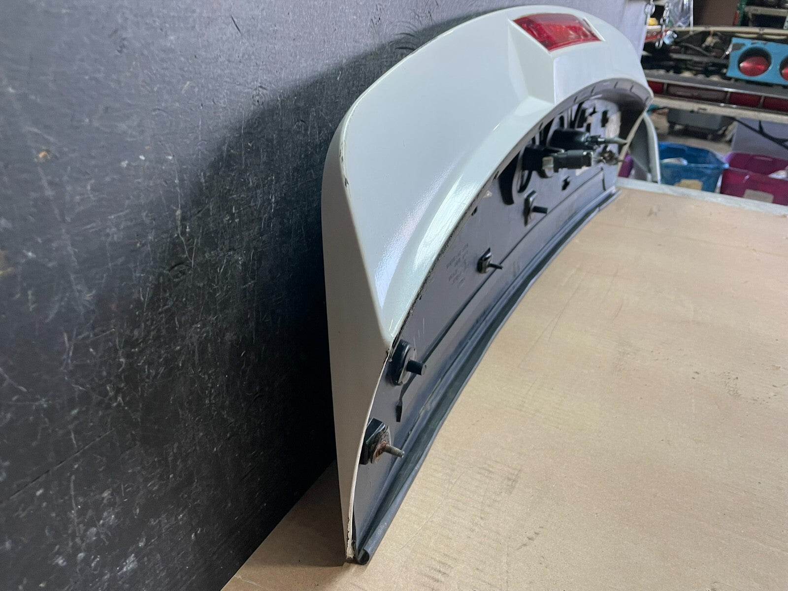 2007 to 2010 Ford Edge Rear Spoiler Wing With Brake Light OEM L9126 DG10