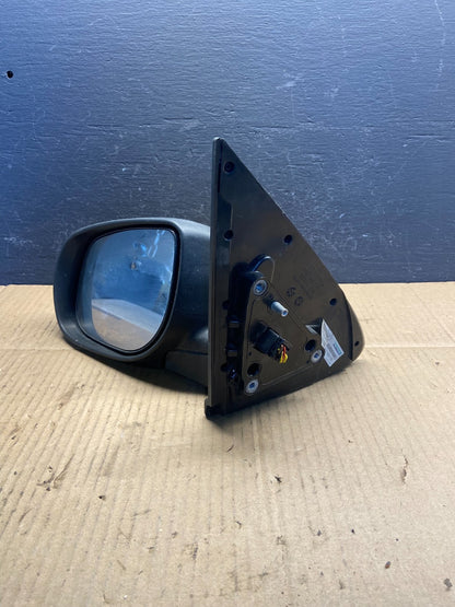 2011 to 2013 Kia Forte Left Side View Door Mirror w/turn Signal AD2966 DW5