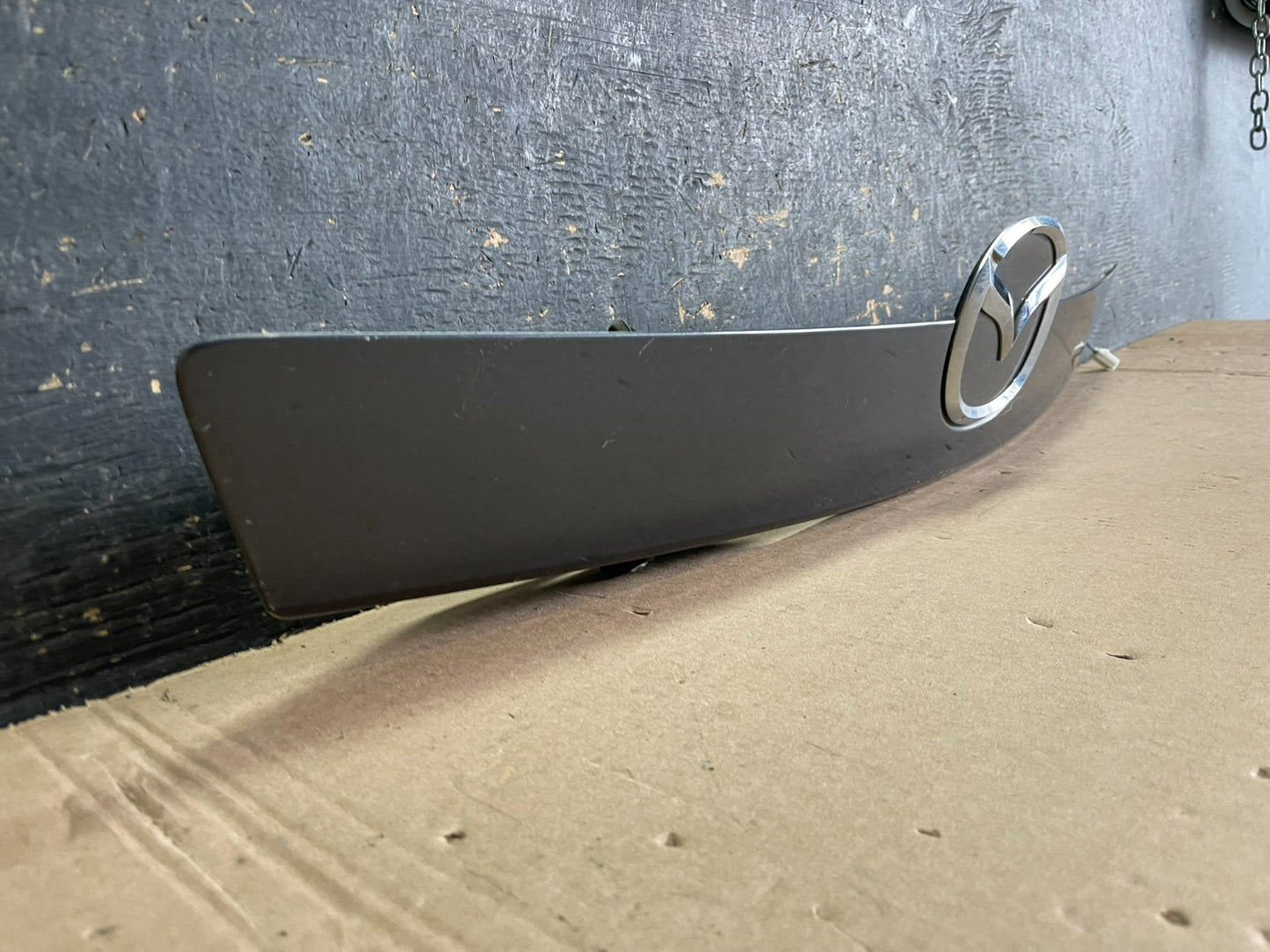 2007-2014 Mazda CX-9 Trunk Lid Garnish Panel Molding Trim Back  Camera AA1924 DG1