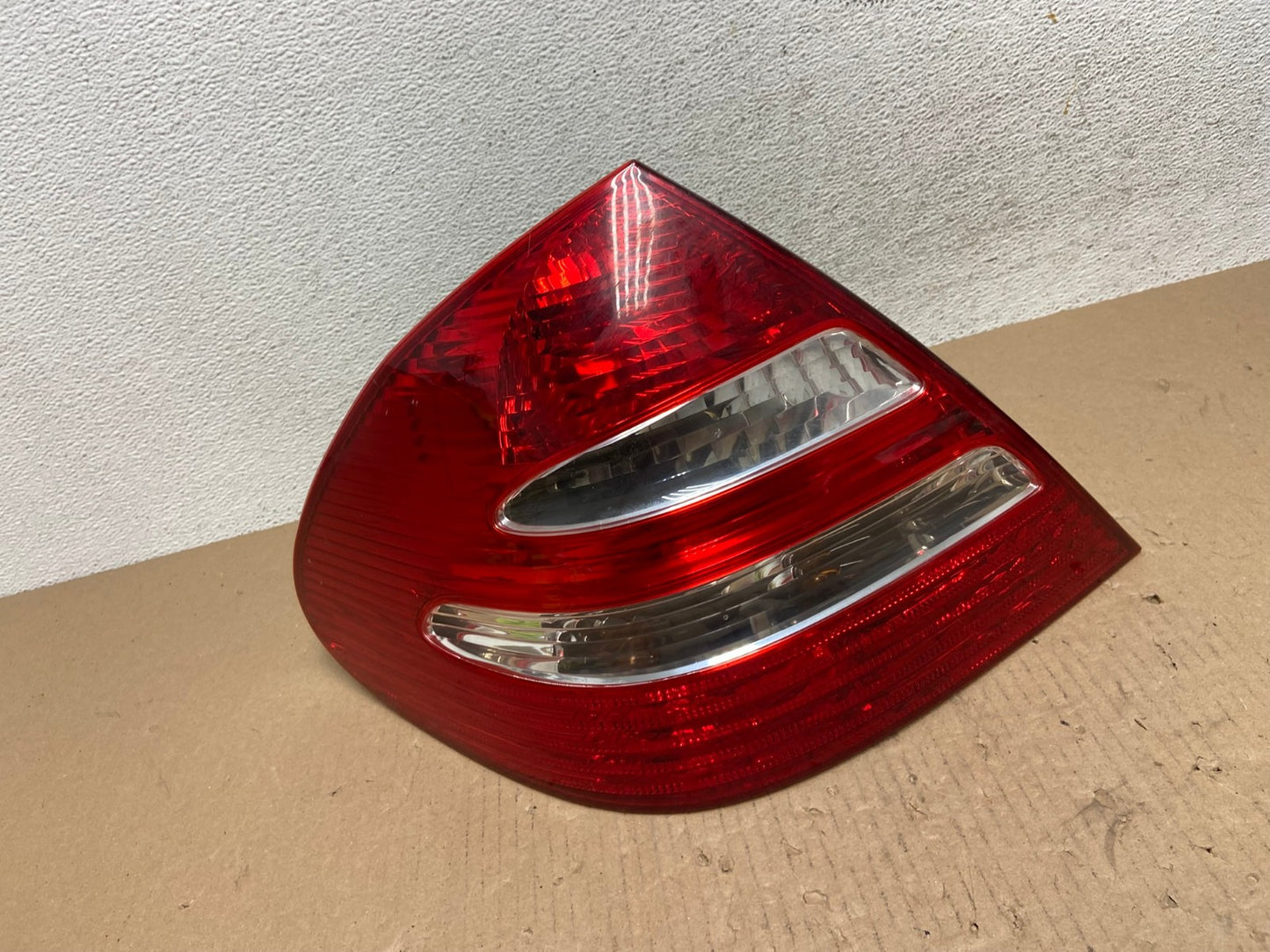 2003-2006 Mercedes E Class Sedan Left Driver LH Side Tail Light AE7306 LK0