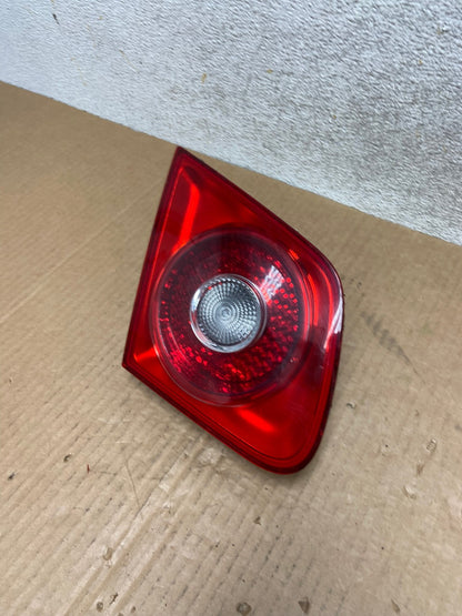 2005 2006 2007 Volkswagen Jetta Left Driver LH Tail Light Inner AI5769 LK1