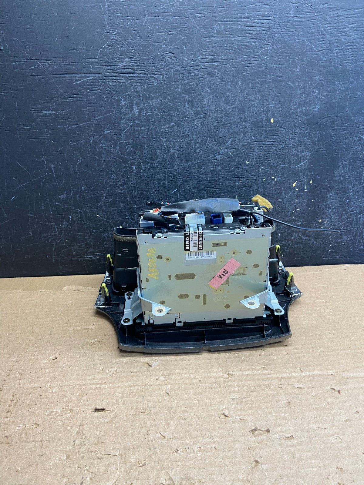 2004 to 2006 Lexus ES330 Es300 Radio Screen Receiver CD Air Vent AF2676 DG4