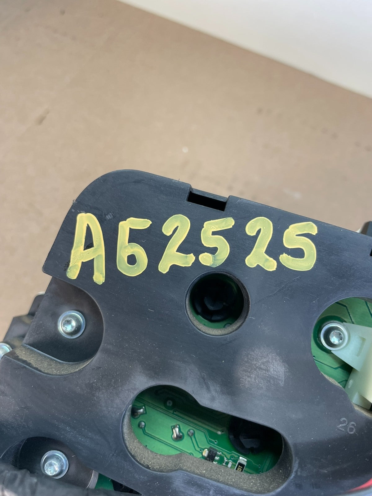 2004 2005 Dodge Ram 1500 Instrument Speedometer Gauge Cluster AG2525 DG8