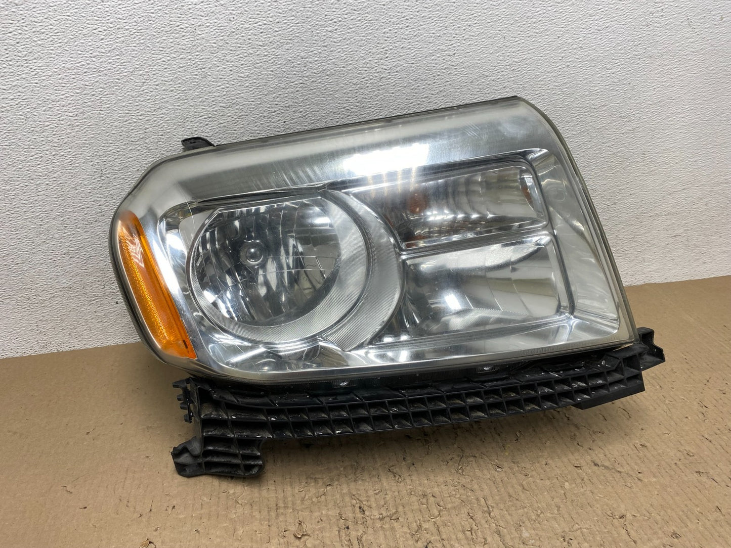 2013 to 2015 Honda Pilot Right Passenger RH Side Halogen Headlight AF7247 DW0