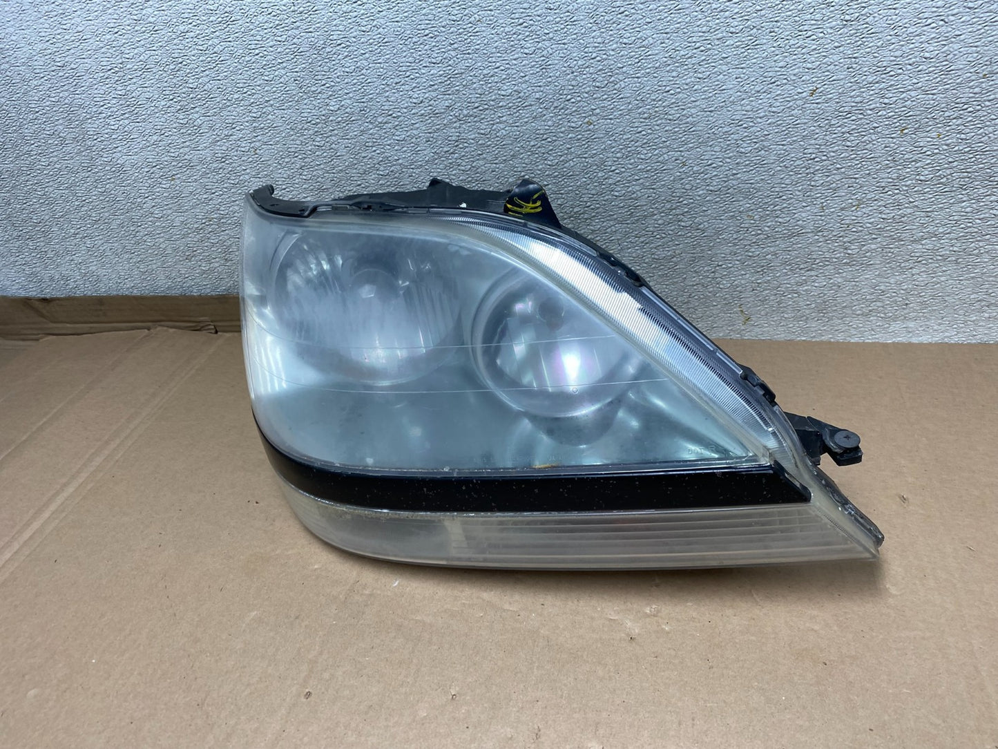 2001 2002 2003 Lexus RX300 Right Passenger Headlight Xenon HID U8242 DW1