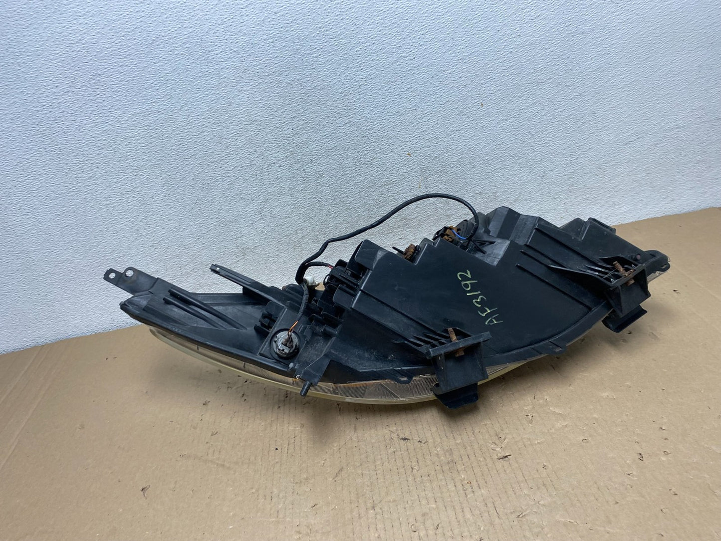 2010 - 2013 Mazda 3 Left Driver LH Halogen Headlight AF3192 DW7