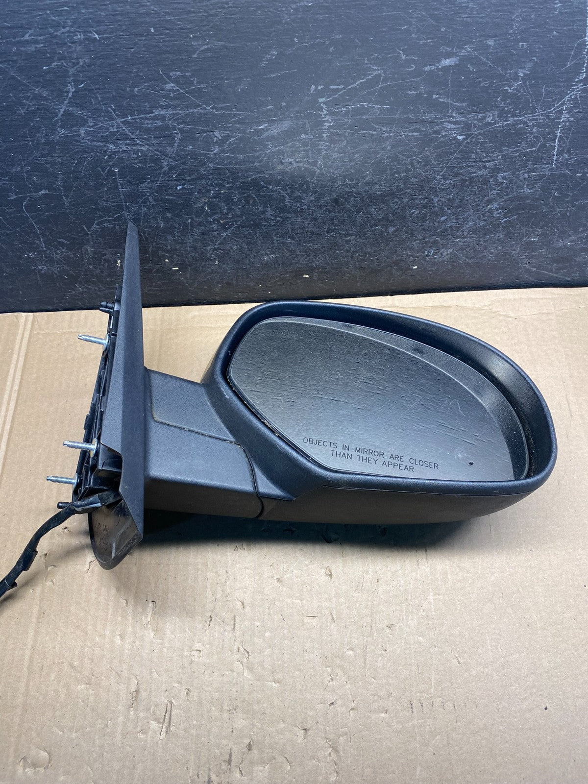 2007-2013 Chevrolet Tahoe Silverado Suburban Right Passenger Mirror AE7961 DW8