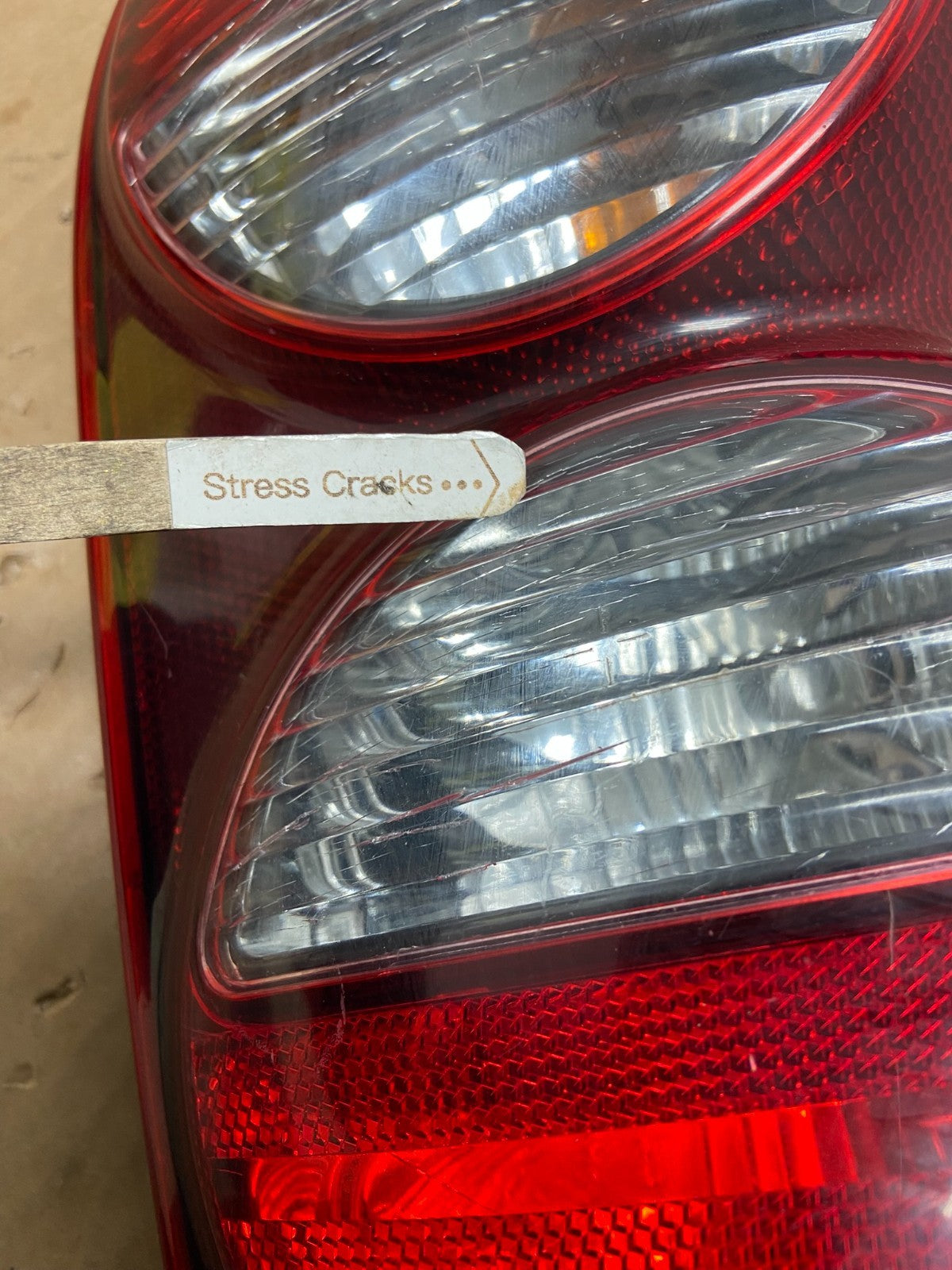 2005 2006 2007 Jeep Liberty Right Passenger Rh Side Tail Light AI9270 LK4