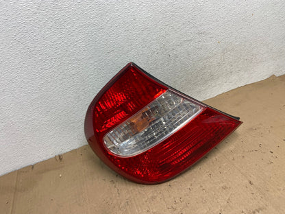 2002 2003 2004 Toyota Camry Left Driver LH Side Tail Light AE9278 LK2