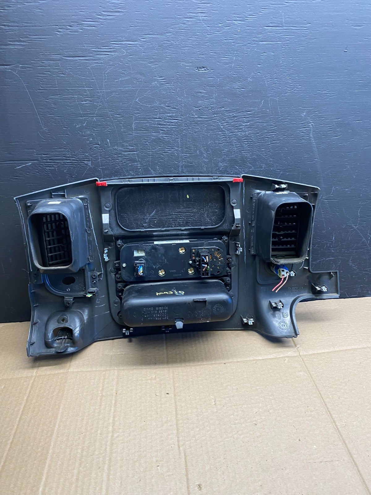 2002 to 2005 Dodge Ram Radio Climate Control Dash Air Vent Bezel Trim AC9310 DG3