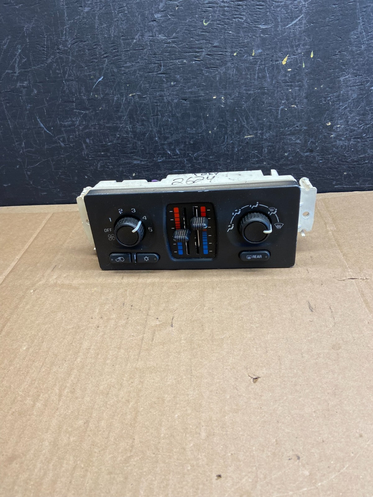 2003-2006 GMC Chevrolet Envoy Trailblazer Climate Control A/C Panel AD2096 DG0