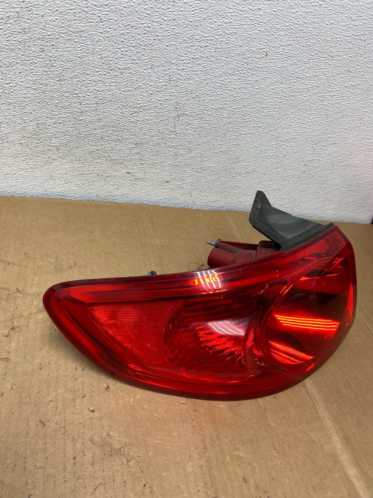 2007 - 2009 Hyundai Santa Fe Left Driver LH Side Tail Light AC8583 LK2