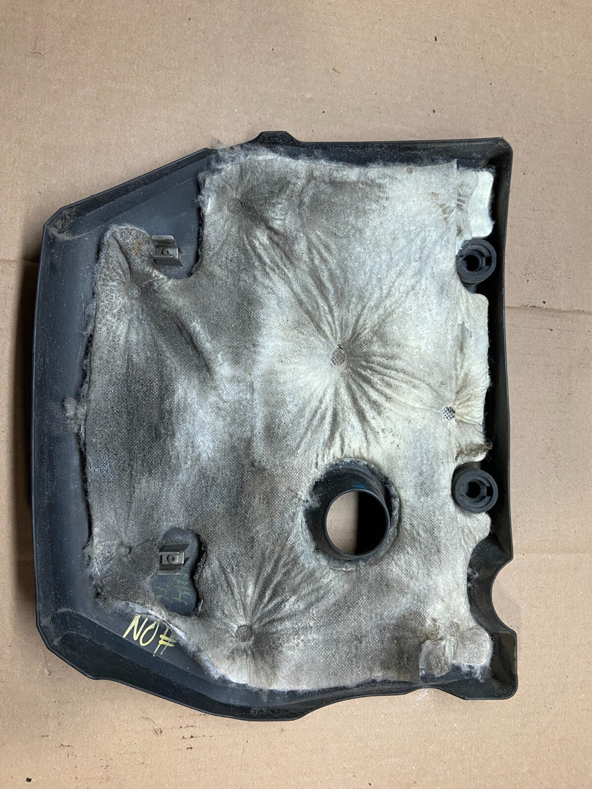 2004 to 2008 Mazda 3 DOHC 16 VALVE Engine Shield Top Cover i7119 Oem DG11