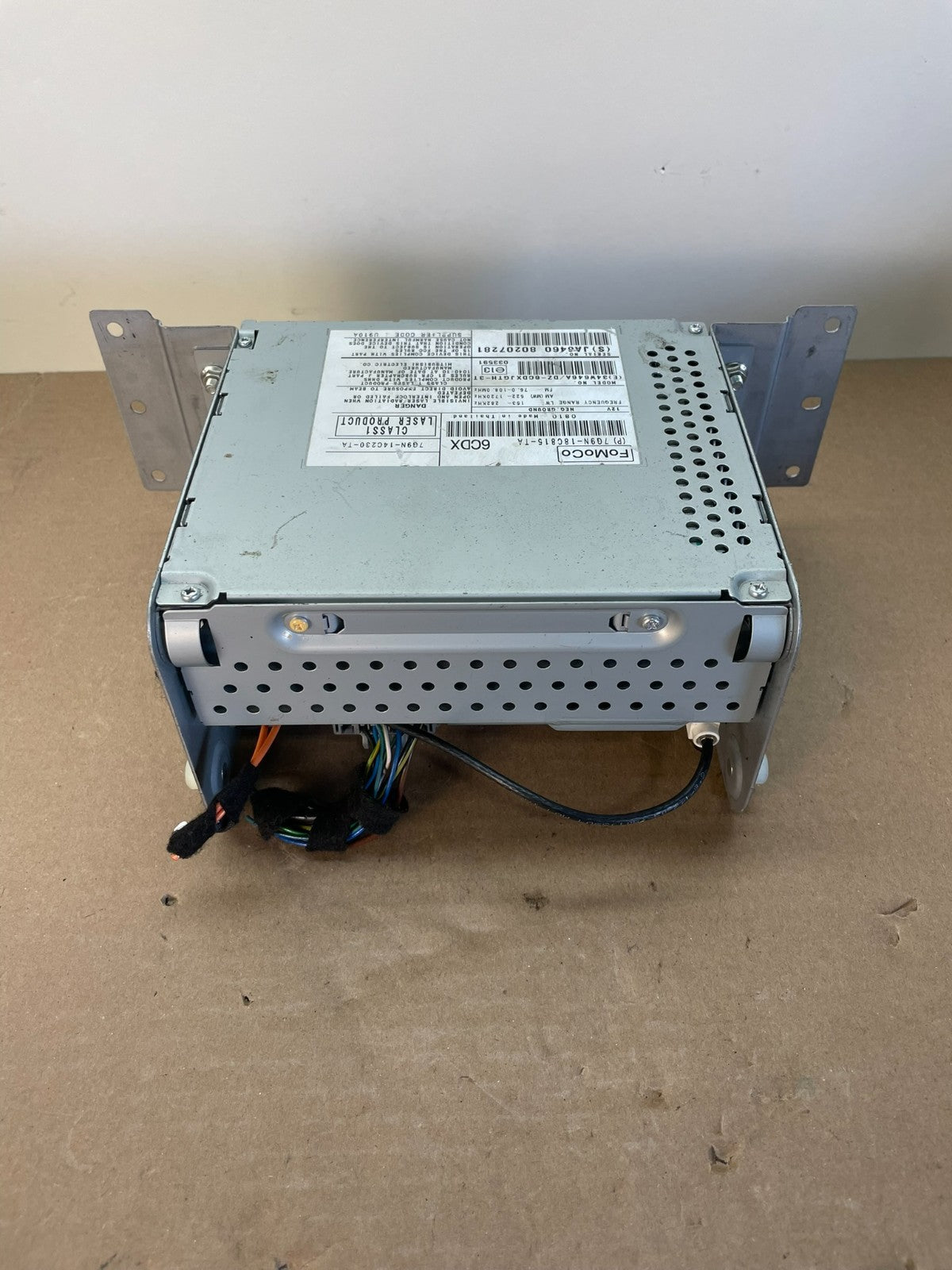 2009 2010 2011 Jaguar XF Radio Receiver CD Player ai0584 DG8