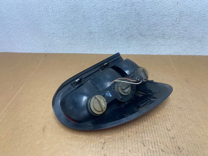 1998 to 2003 Dodge Durango Tail Light Right Passenger RH Side AE0543 LK5