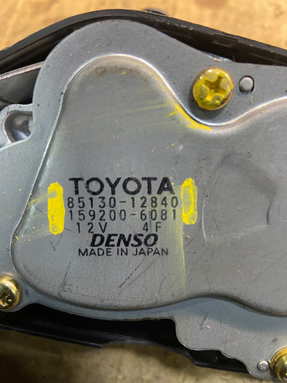 2003 to 2008 Pontiac Vibe Rear Wiper Windshield Motor OEM Y4175 DG5