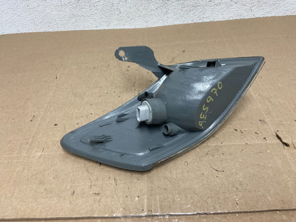 2000 - 2001 Toyota Camry Front Left Driver Lh Turn Signal AE5970 DW6