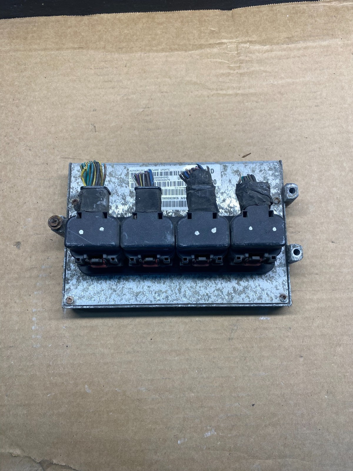 2004 Dodge RAM 1500 5.7L ECU ECM Engine Control Computer p56029042ad AH4921 DG0