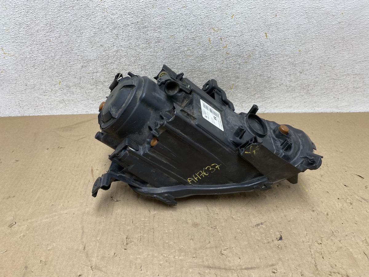 2014-2017 Jeep Cherokee Right Passenger RH Side Lower Headlight AH7637 DW5