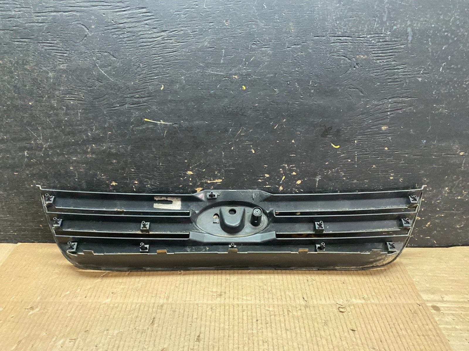 2010 to 2013 Ford Transit Conncet Front Upper Grill Grille OEM  W5848 DG6