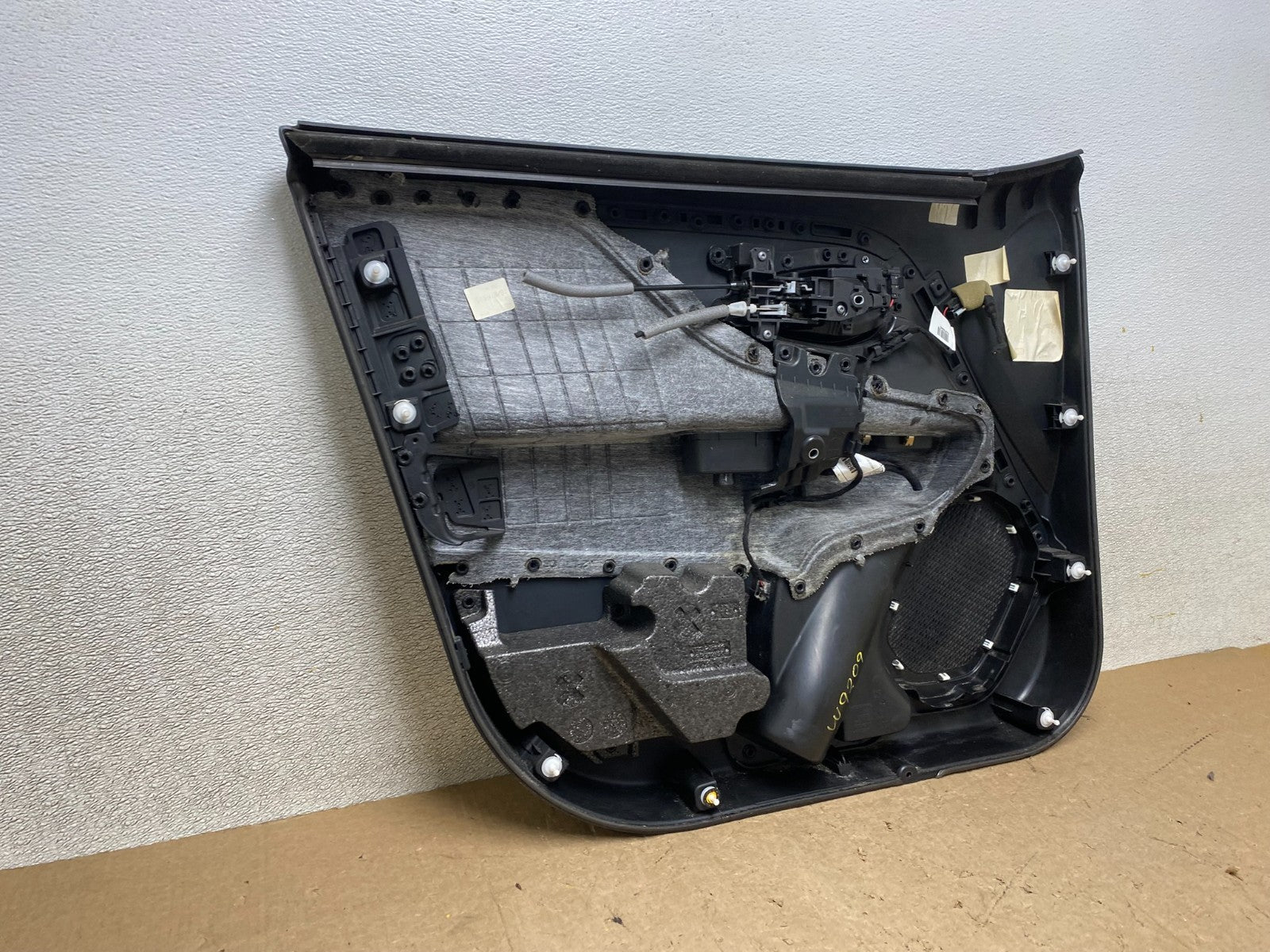 2016 to 2018 Jeep Renegade Front Right Passenger Side Panel Door w9209 DG8