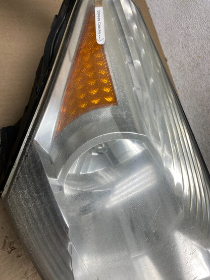 2009 to 2012 Chevrolet Traverse Right Passenger Halogen Headlight AH6619 DW4