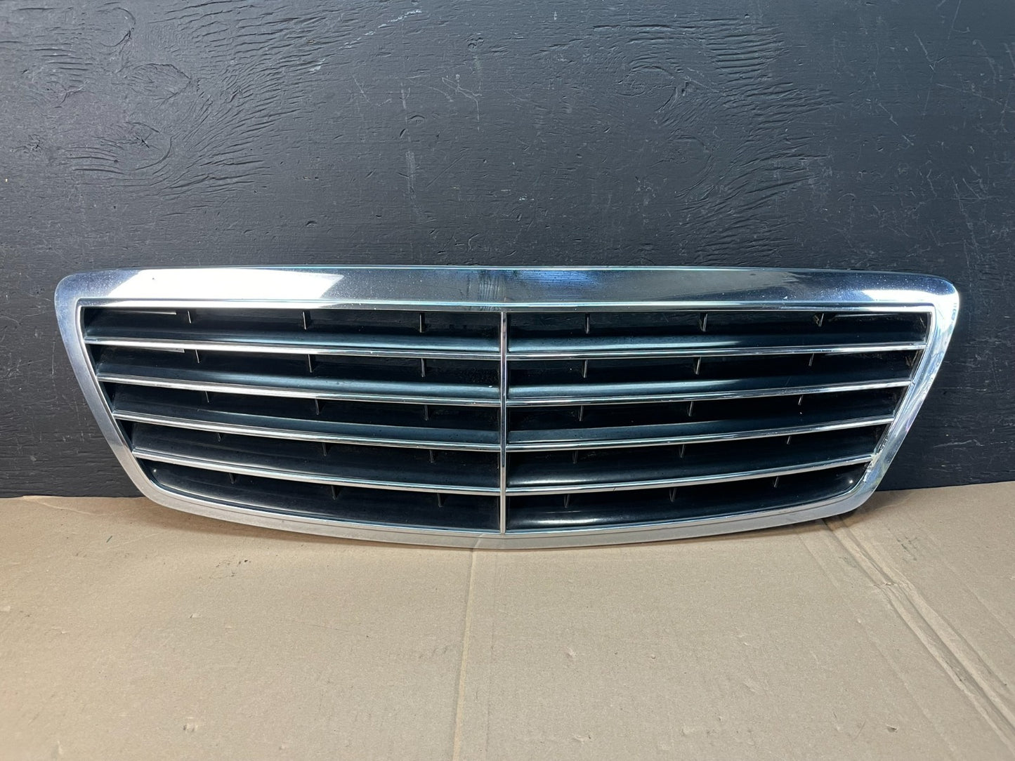 2003 to 2006 Mercedes Benz S-Class Front Grille AD8374 DG0