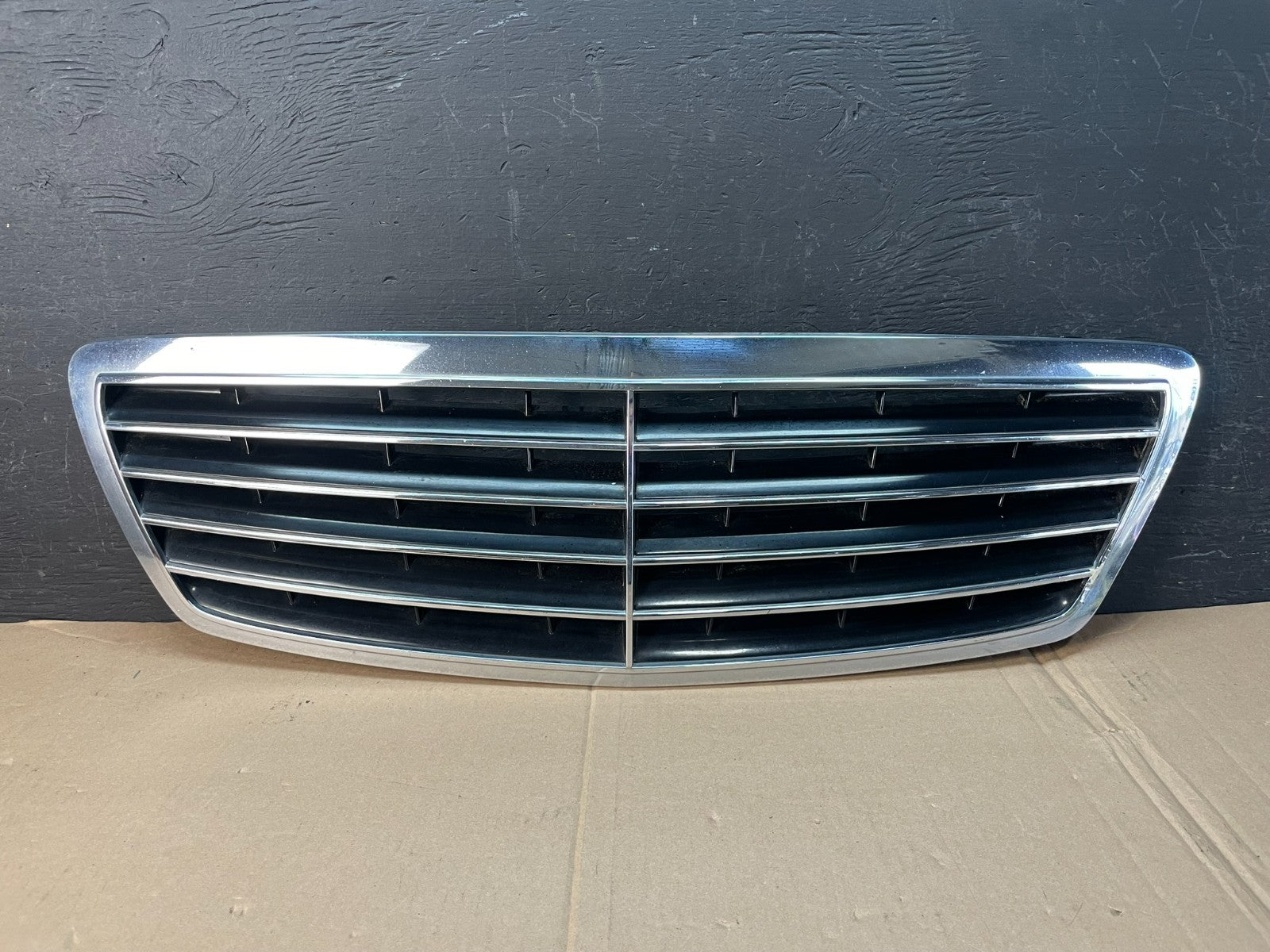 2003 to 2006 Mercedes Benz S-Class Front Grille AD8374 DG0
