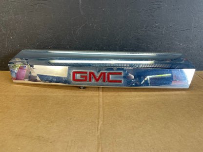 2011-2015 GMC Terrain Tailgate Liftgate Chrome Finish Molding Camera AE0820 DG0