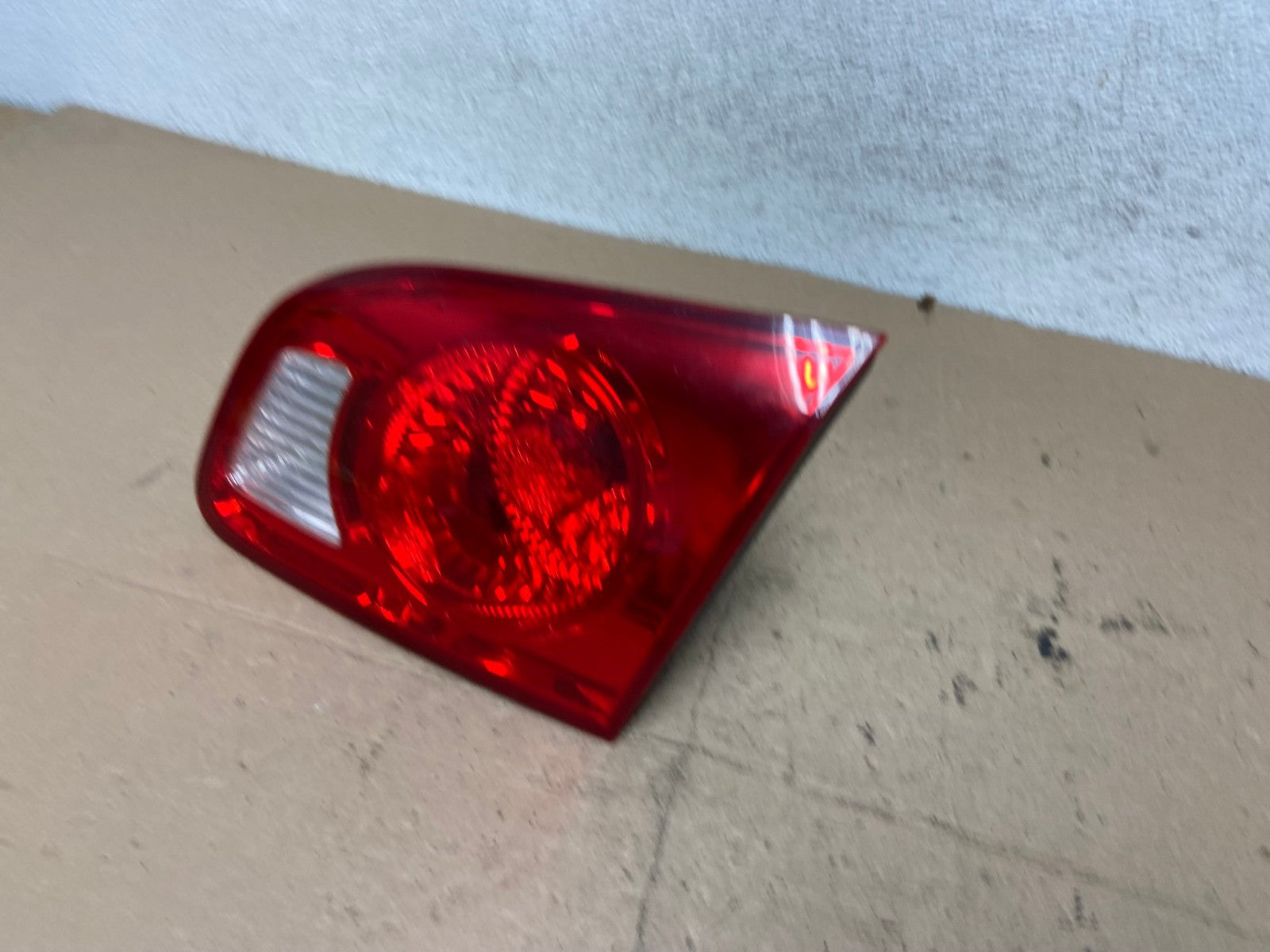 2007 2008 2009 Hyundai Santa Fe Right Passenger Tail Light Inner AF4925 LK1