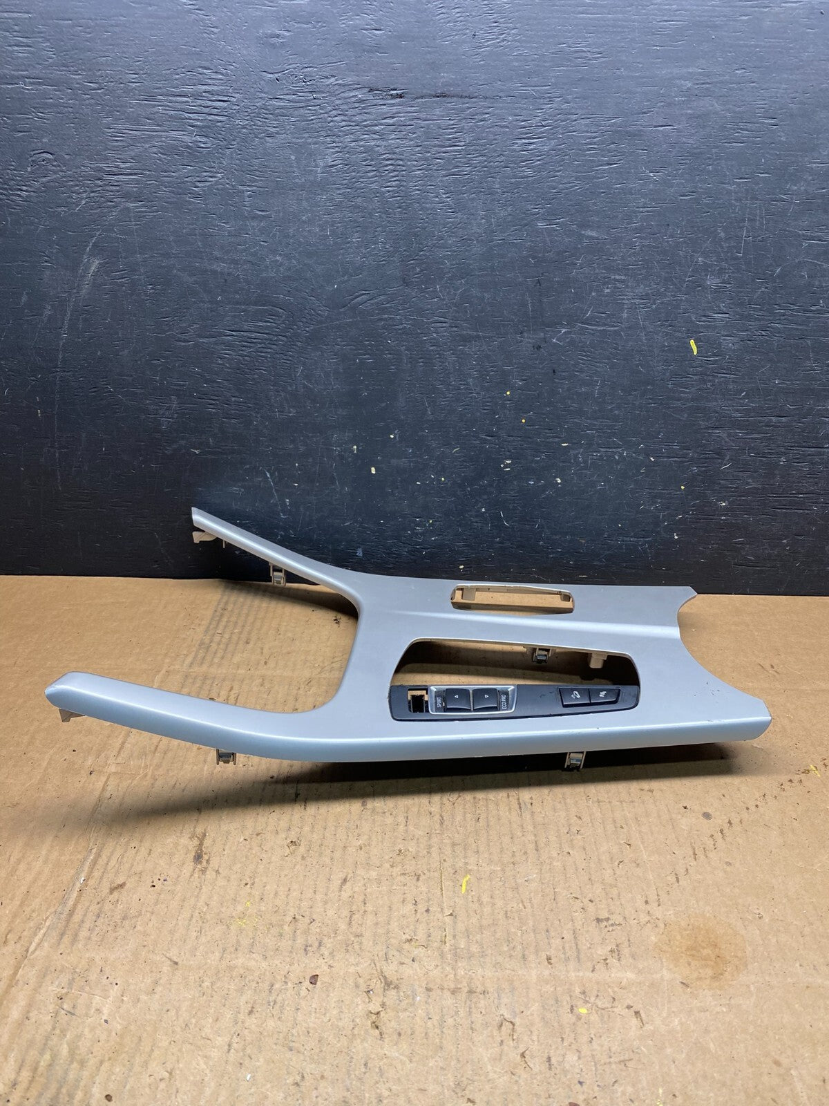2011-2018 BMW X3 Center Console Shifter Surround Trim Bezel 9184481 N5156 DG4