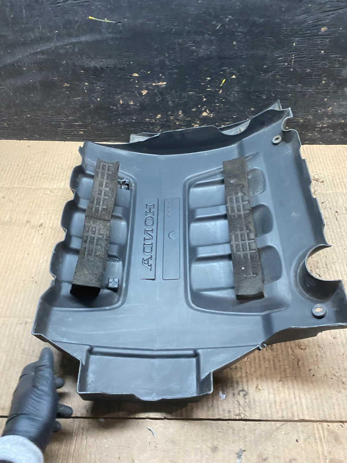 2005 to 2007 Honda Odyssey Black Engine Cover T9892 DG7
