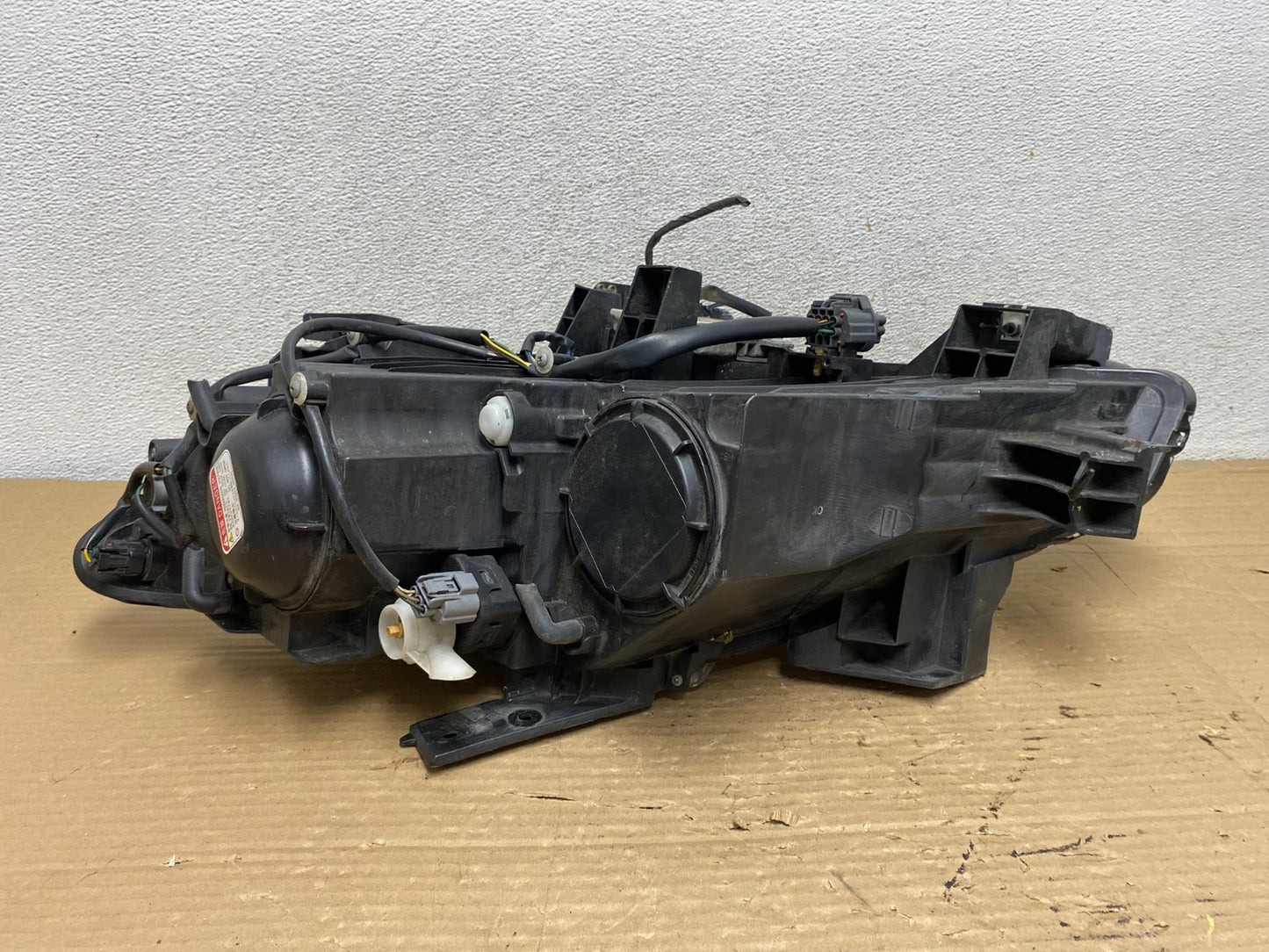 2010 - 2012 Mazda Cx9 Cx-9 Right Passenger RH Headlight Xenon HID AG9056 DW5