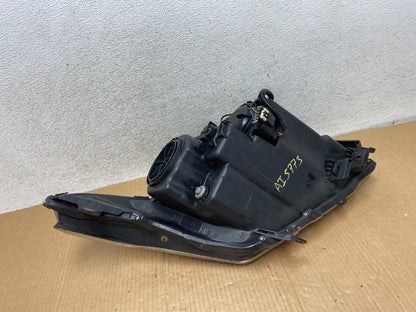 Halogen 2010 to 2016 Cadillac SRX Right Passegner Side Headlight TYC AI5773 DW7